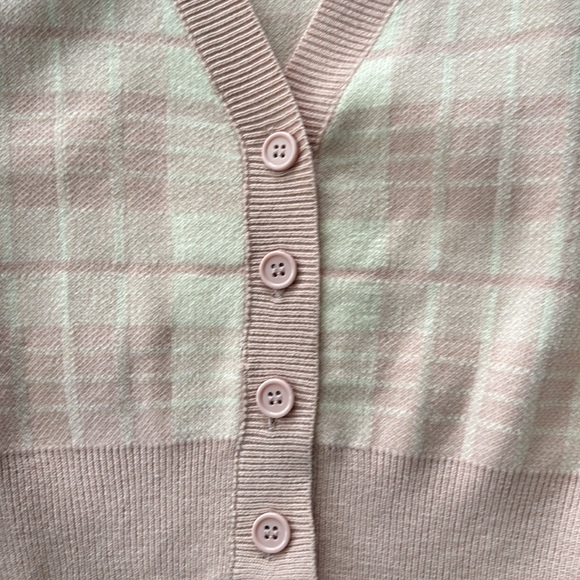 Love Tree Women's Classic Cropped long sleeves Cardigan Sweater plaid casual. - Picture 6 of 12